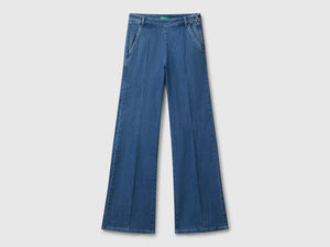 Jeans flare con zip