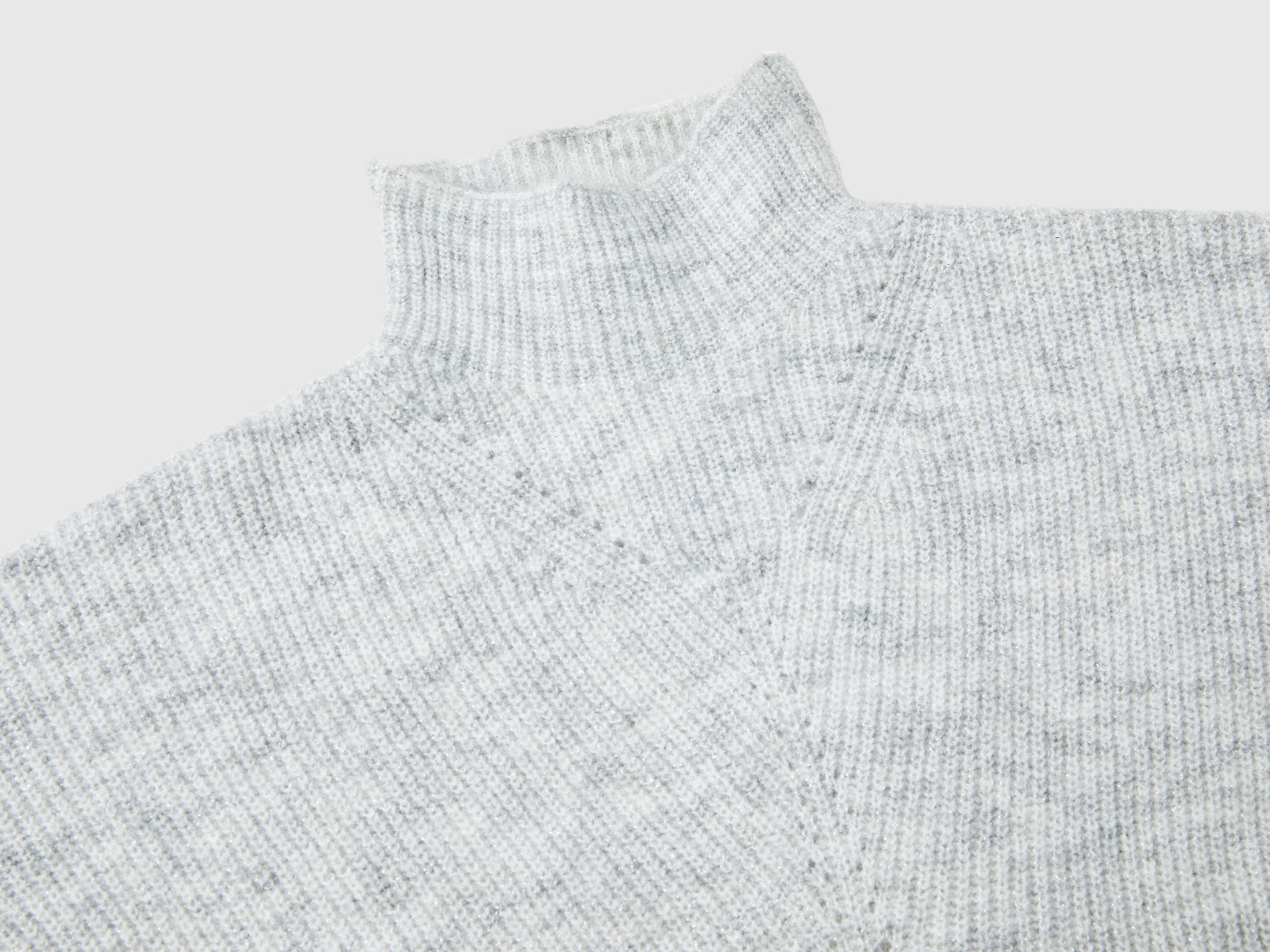 Maglia lupetto in misto lana da bambina grigio chiaro 3 | Benetton Outlet