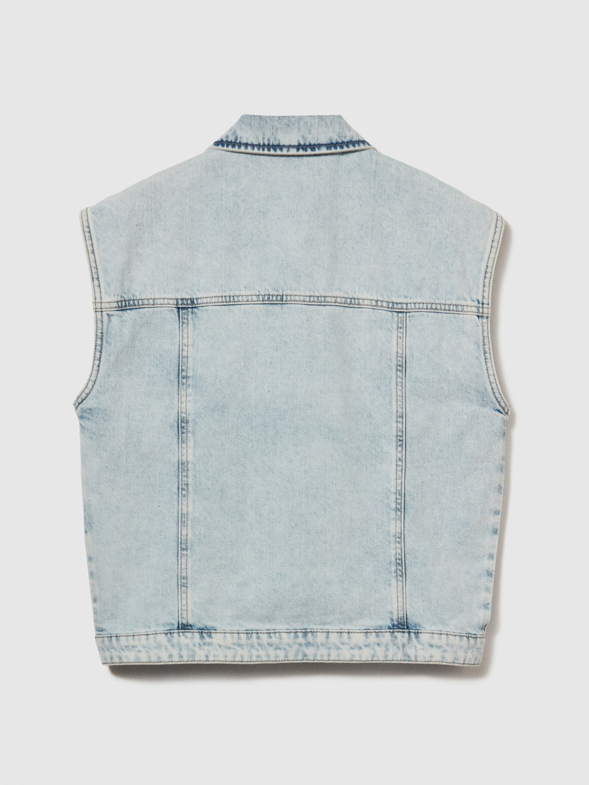 Smanicato di jeans con tasconi