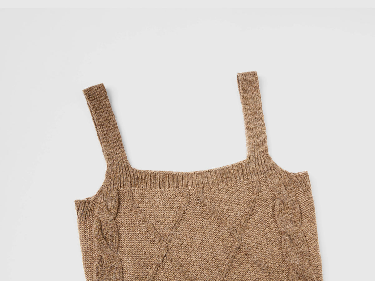 Crop top in maglia con trecce e losanghe