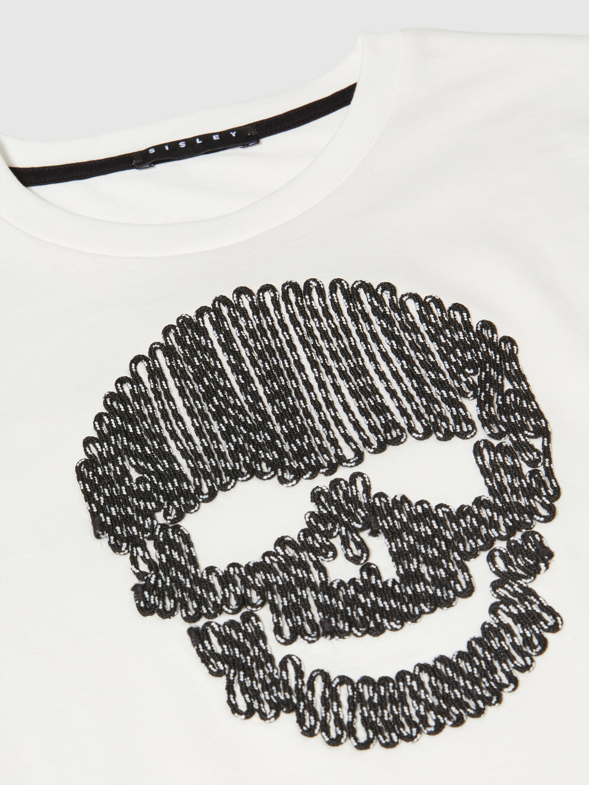 T-shirt con ricamo