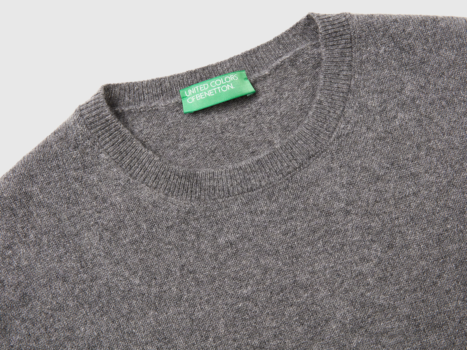 Maglioncino in puro cashmere da donna grigio scuro 2 | Benetton Outlet