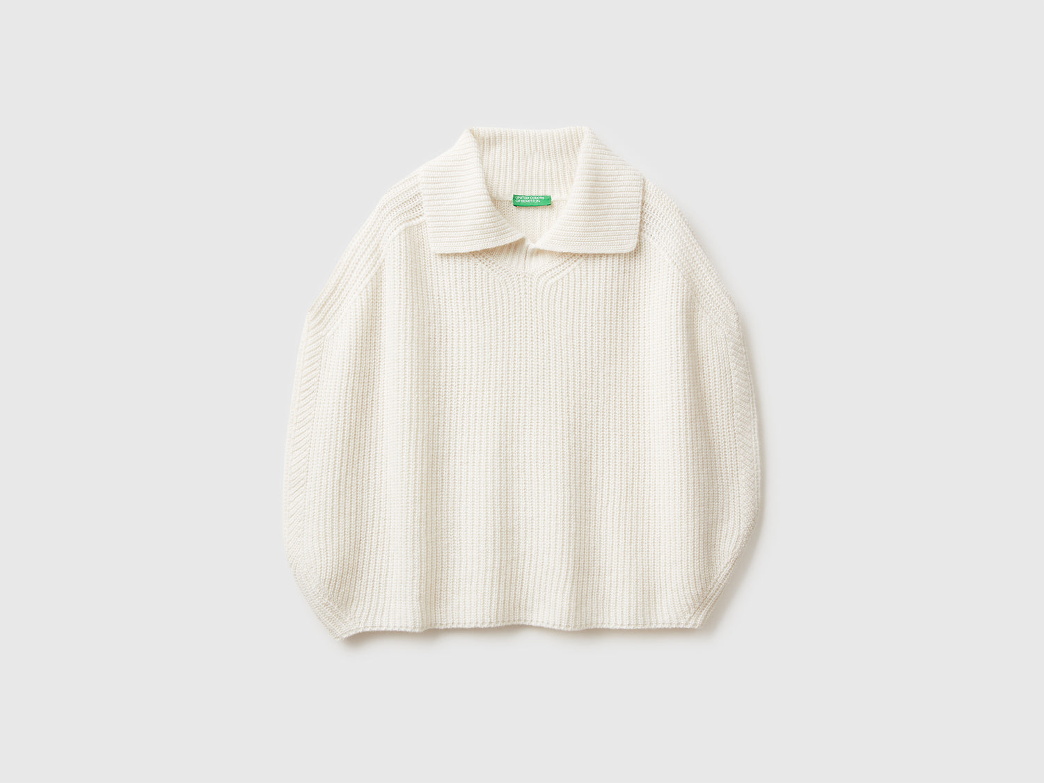 Mantella con collo alto da donna bianco panna | Benetton Outlet