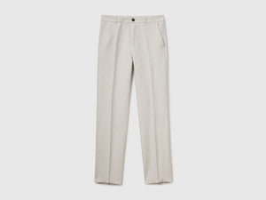 Pantaloni lunghi modello chino in misto cotone e lino
