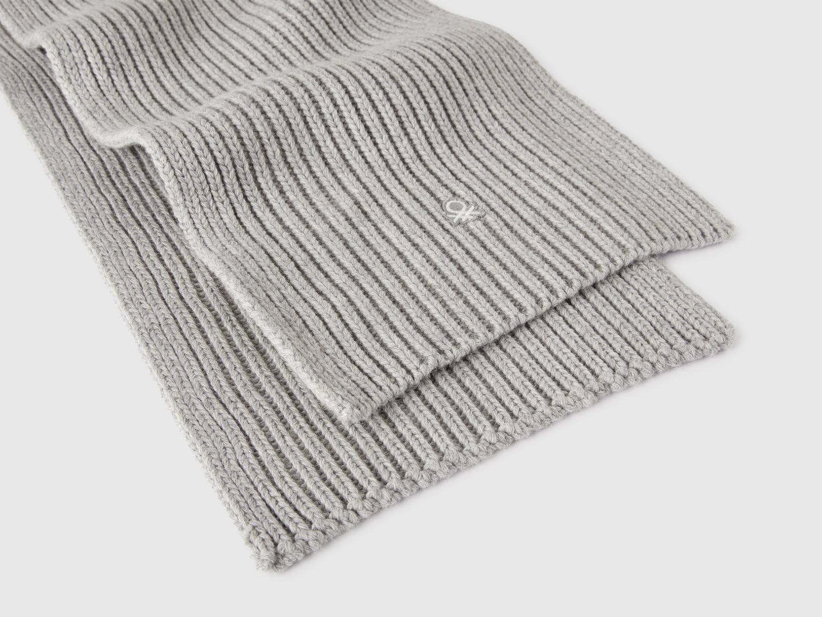 Sciarpa in misto lana da uomo grigio chiaro 2 | Benetton Outlet