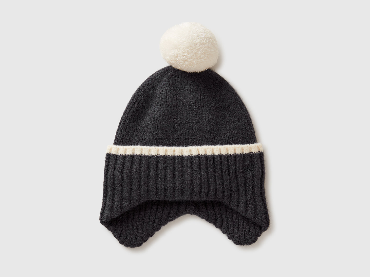 Cappello con paraorecchie e pom pom da bimbo avio | Benetton Outlet