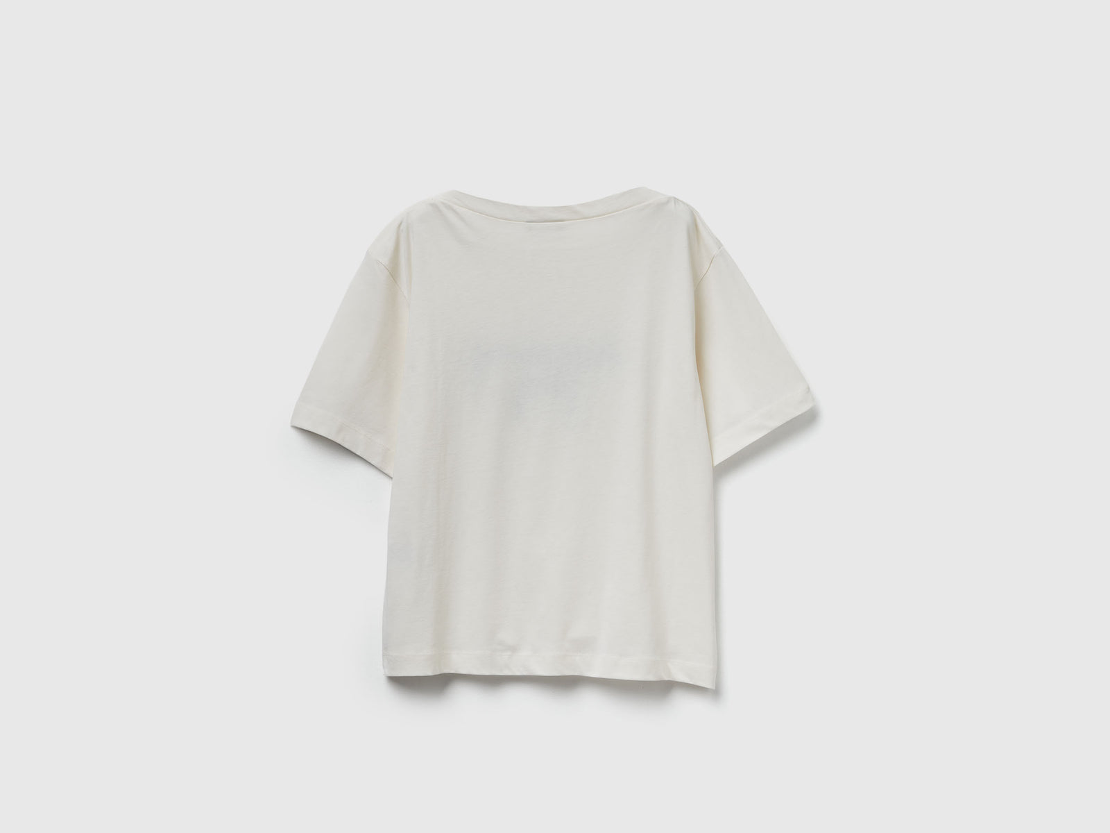 T-shirt con slogan ricamato da donna bianco panna 2 | Benetton Outlet