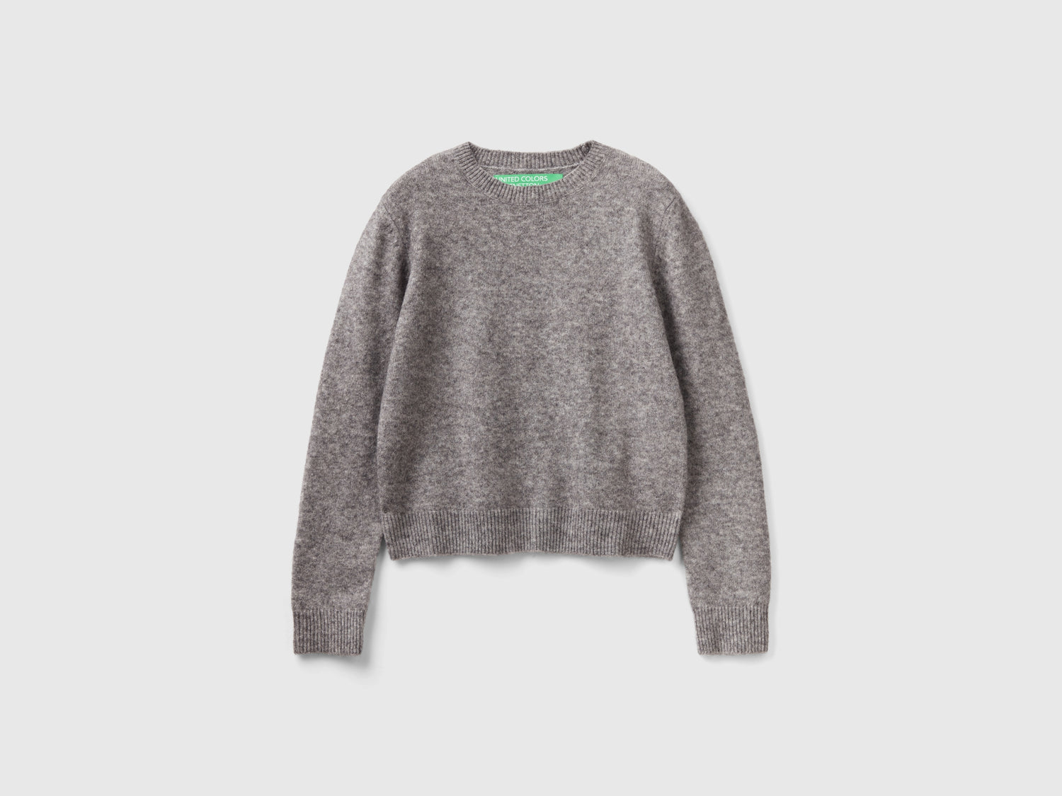 Maglioncino in filato riciclato da donna grigio scuro | Benetton Outlet