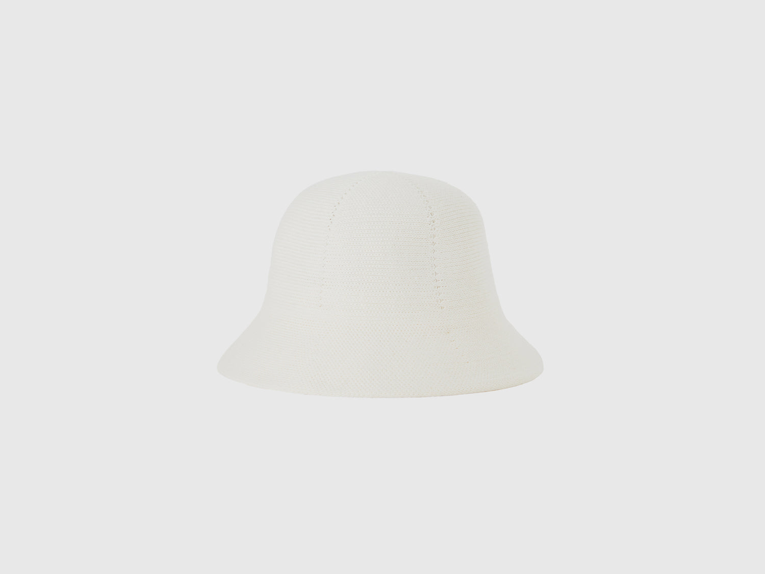 Cappello a campanella da donna bianco panna | Benetton Outlet