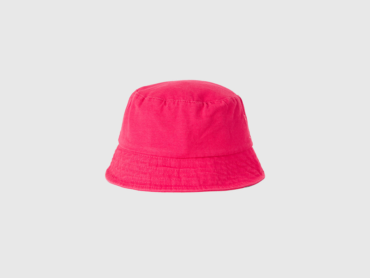 Cappellino alla pescatora con ricamo logo