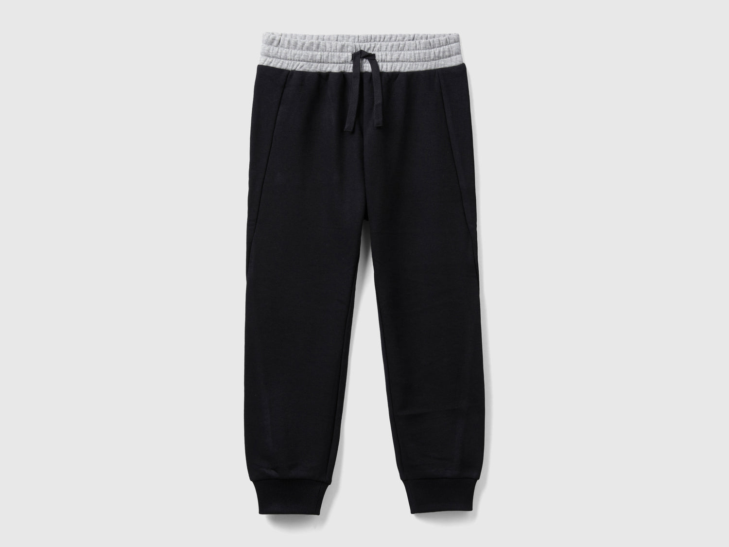 Joggers con coulisse da bambino nero | Benetton Outlet