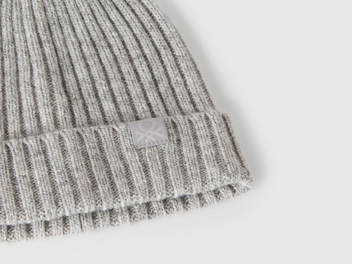 Cappellino in misto lana