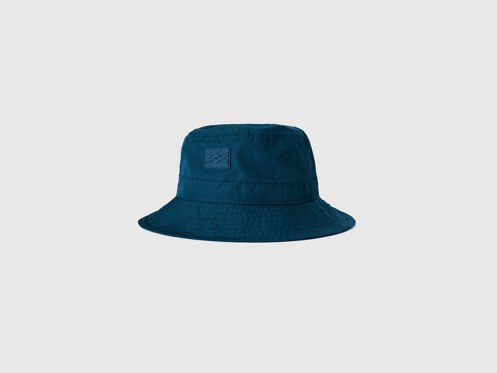 Cappello alla pescatora con coulisse da bambino verde ottanio | Benetton Outlet