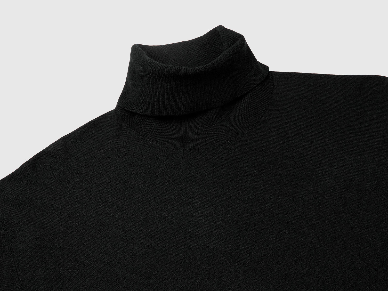 Dolcevita in misto viscosa da uomo nero 3 | Benetton Outlet