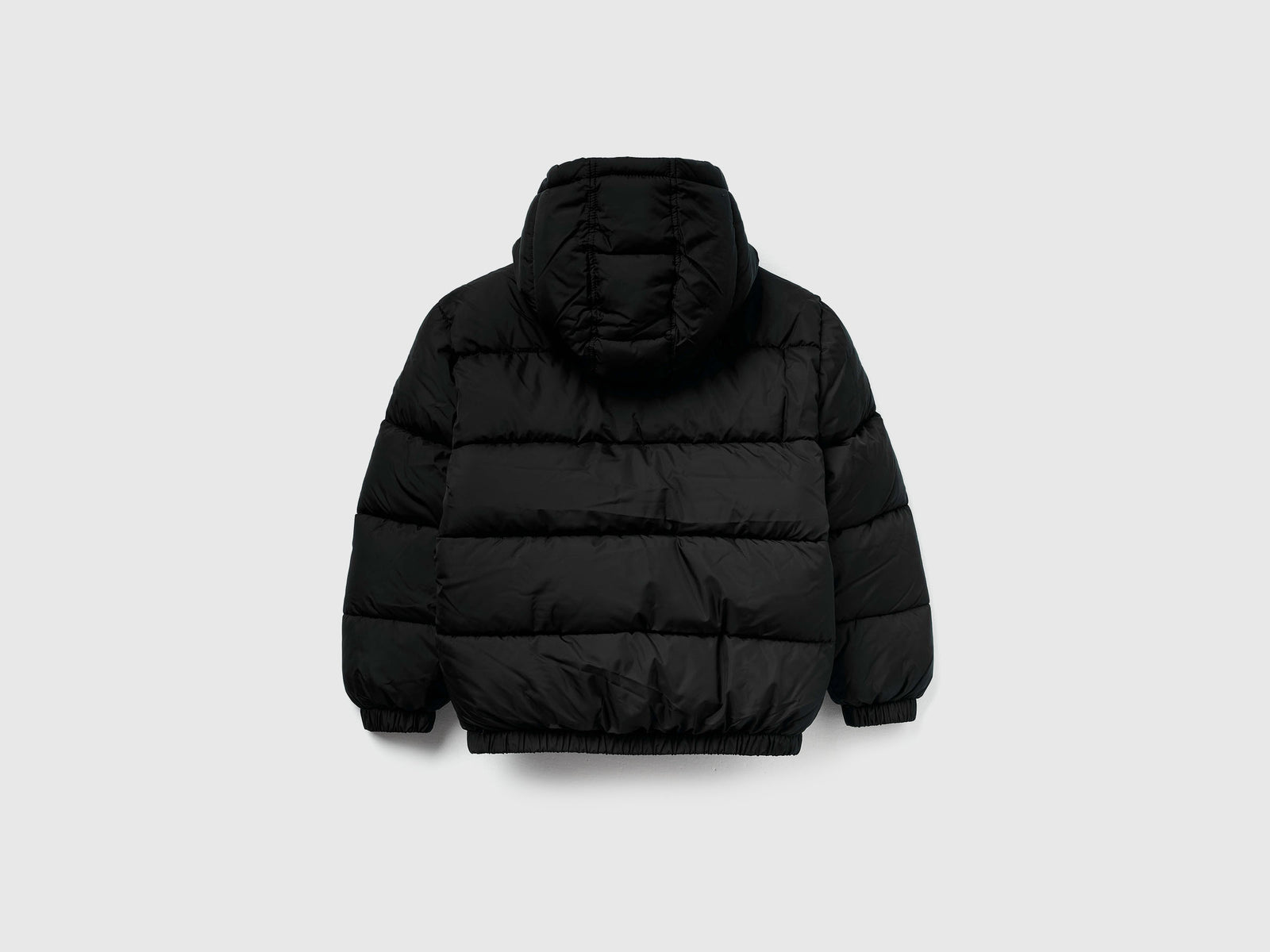 Giubbotto imbottito con cappuccio da bambino nero 2 | Benetton Outlet