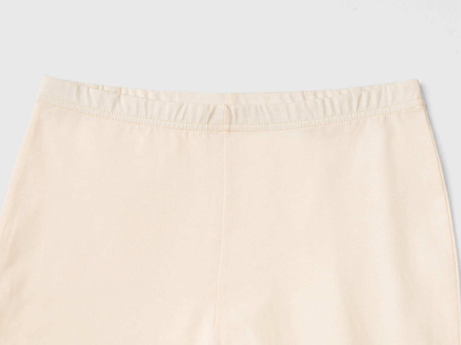 Pigiama lungo con colletto da bambina pesca 2 | Benetton Outlet