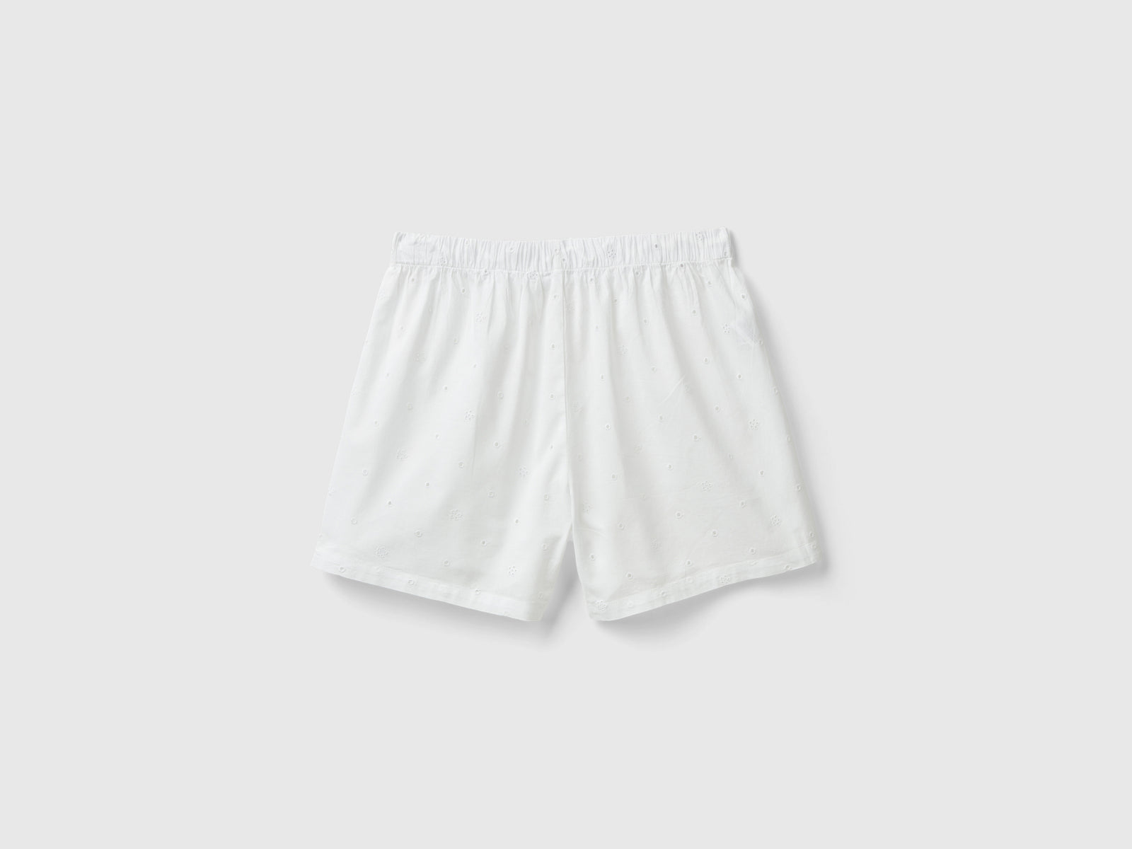 Shorts con ricami sangallo da donna bianco 2 | Benetton Outlet