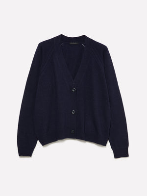 Cardigan over fit