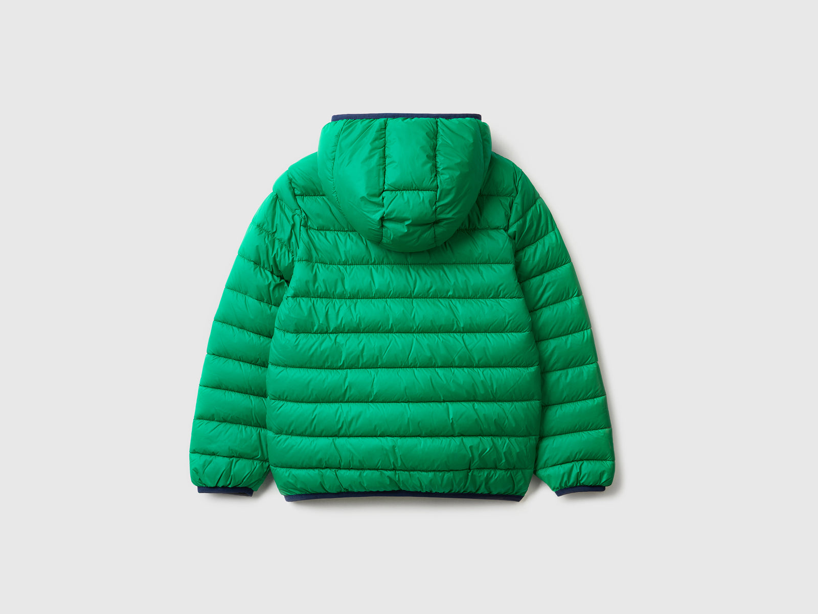 Giubbotto imbottito con cappuccio da bambino verde 2 | Benetton Outlet