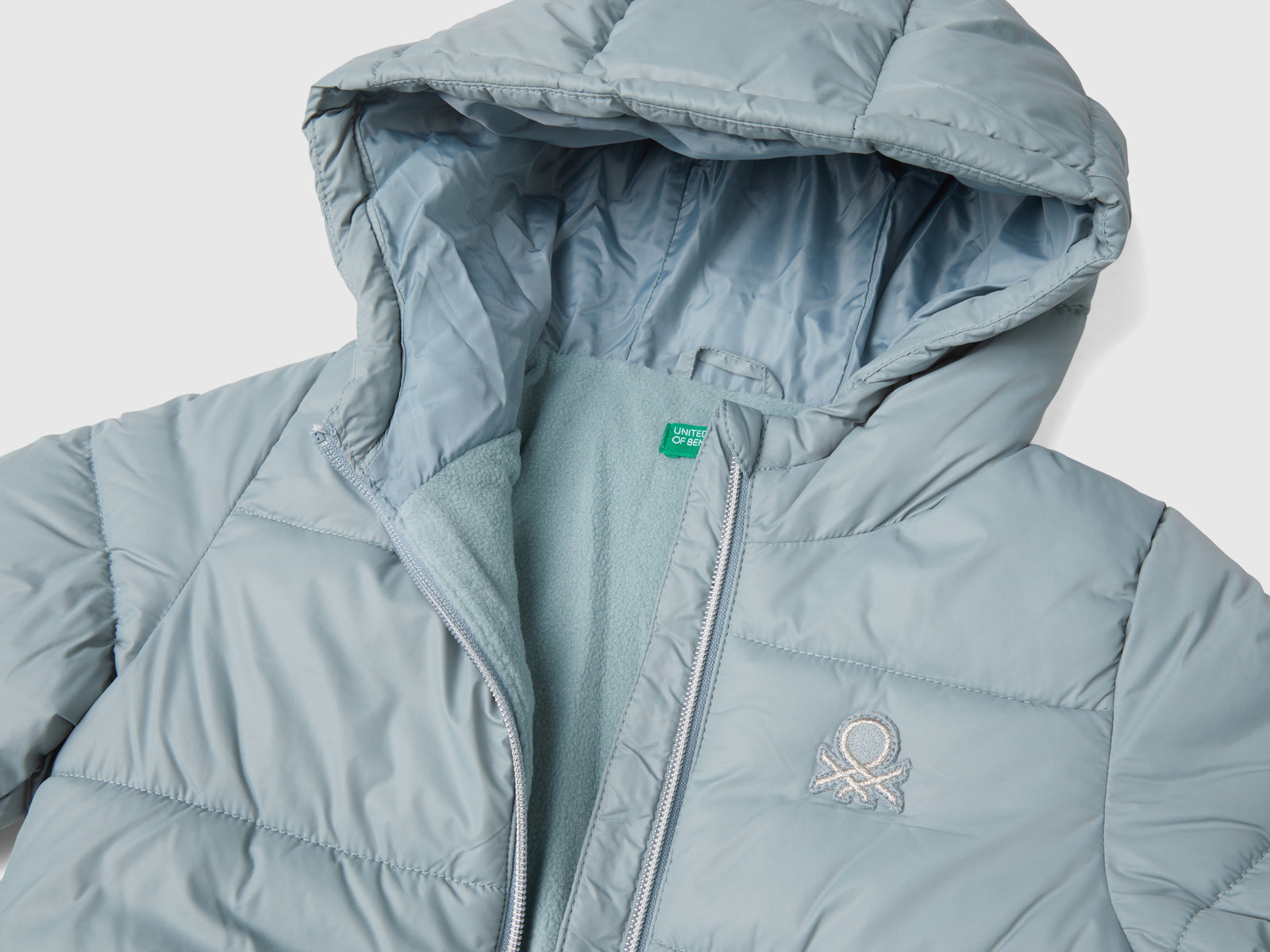 Giubbino in nylon con cappuccio da bimba grigio perla 3 | Benetton Outlet