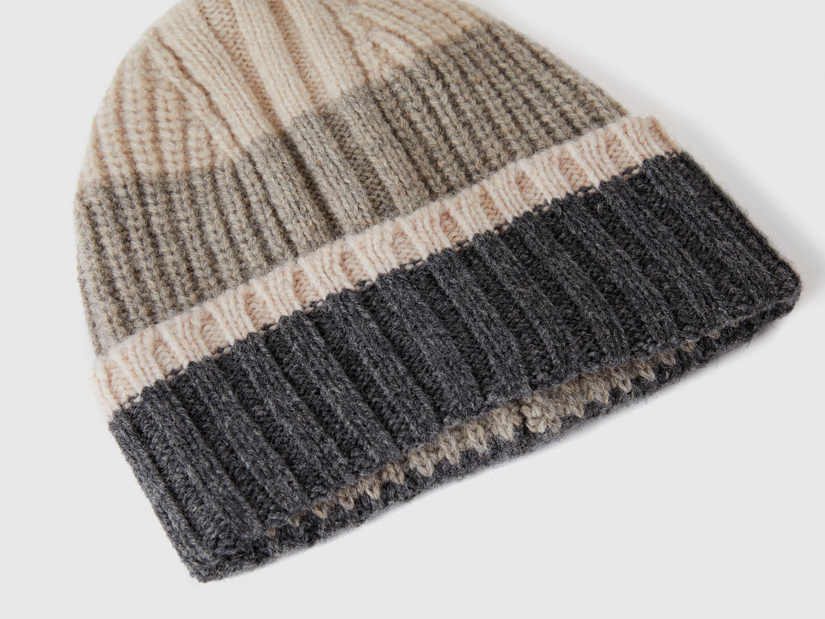Cappello a righe in pura lana Shetland