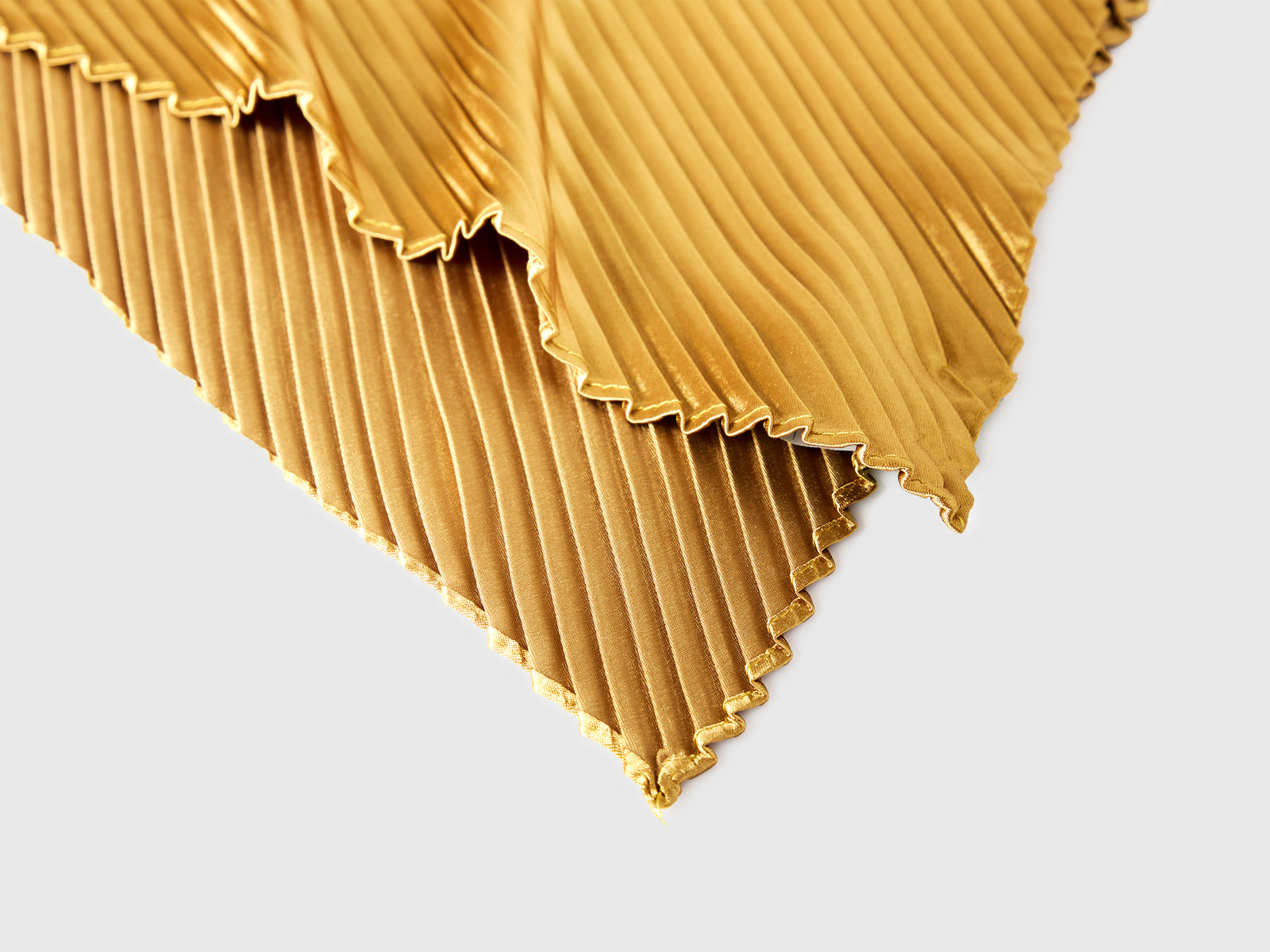 Foulard plissé con lurex da donna oro 2 | Benetton Outlet