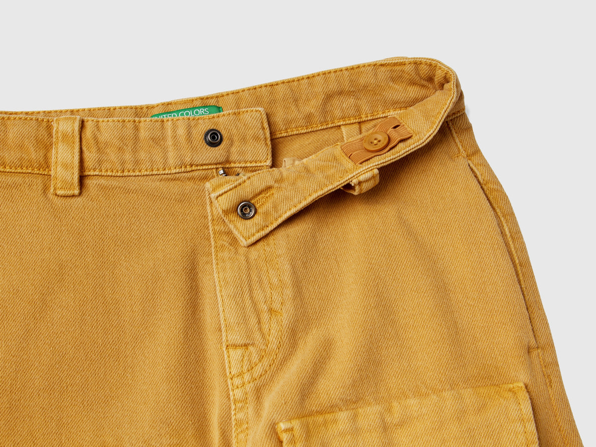 Pantaloni con tasconi