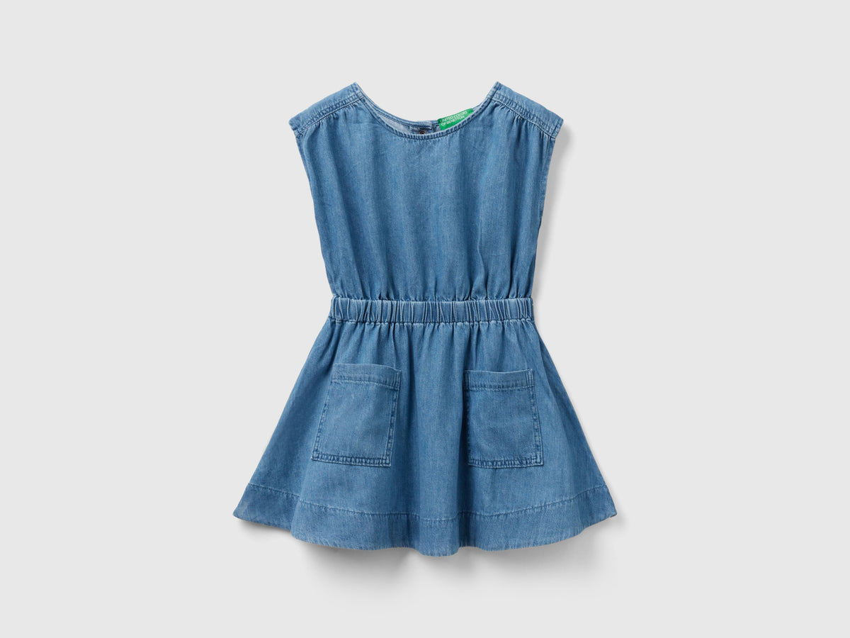 Vestito di jeans leggero