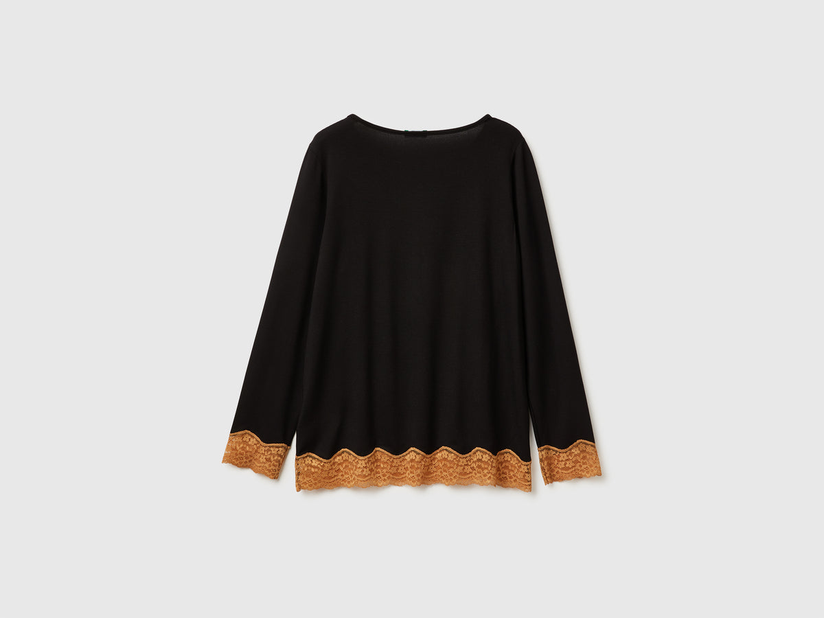 Maglia fluida con pizzo