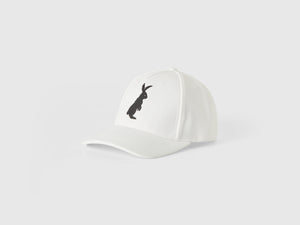 Cappello con stampa coniglio