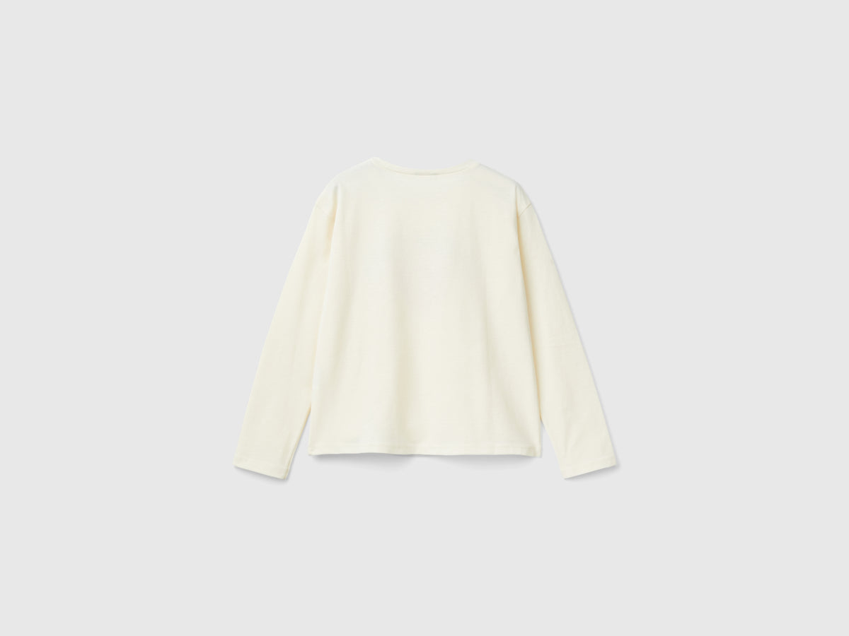 T-shirt con stampa glitter