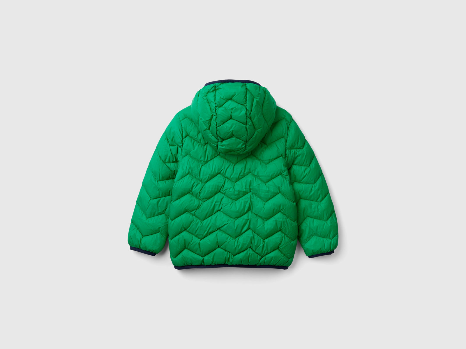 Giubbotto imbottito con cappuccio da bimbo verde 2 | Benetton Outlet