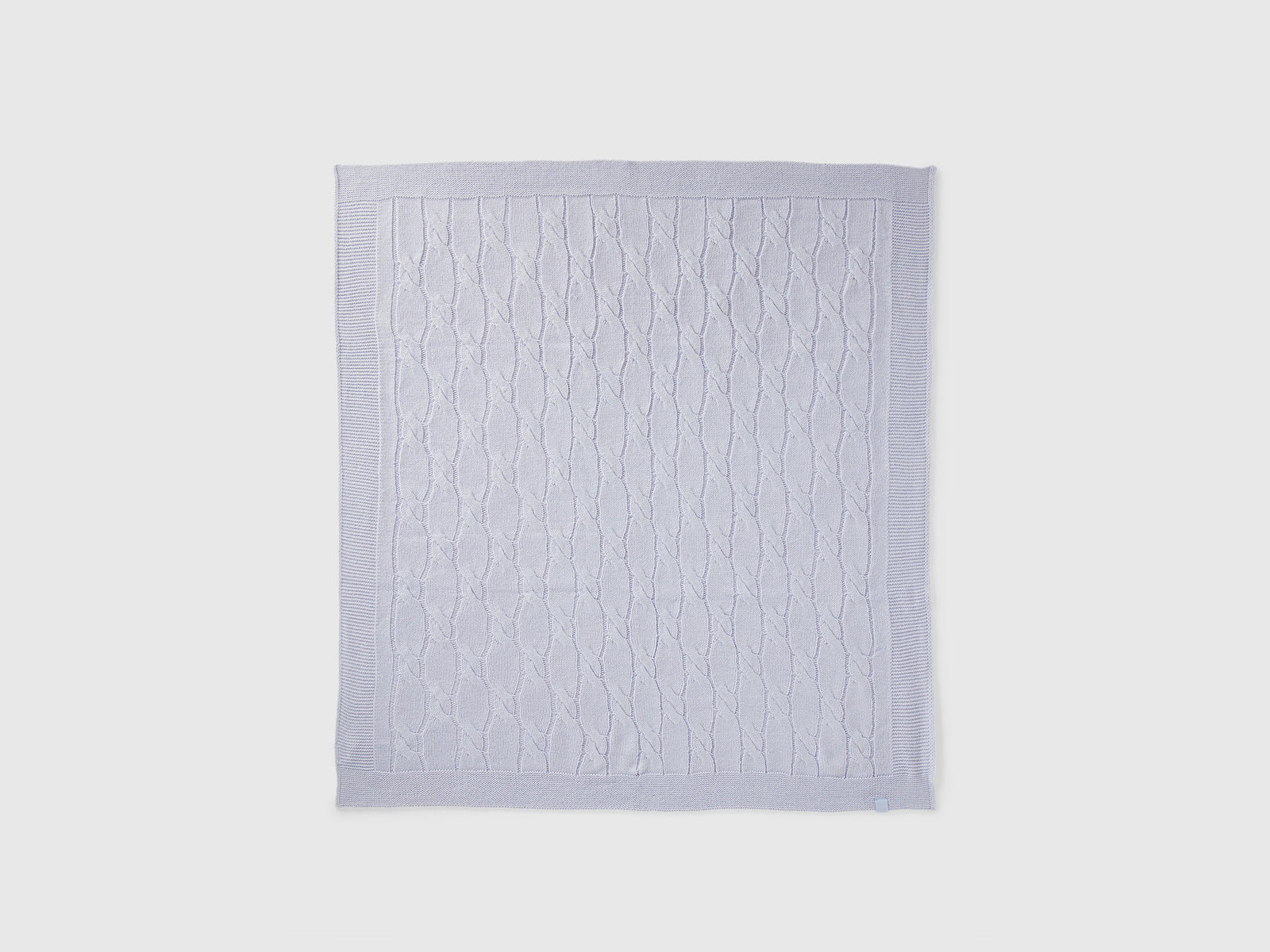 Coperta con trecce da neonato celeste | Benetton Outlet