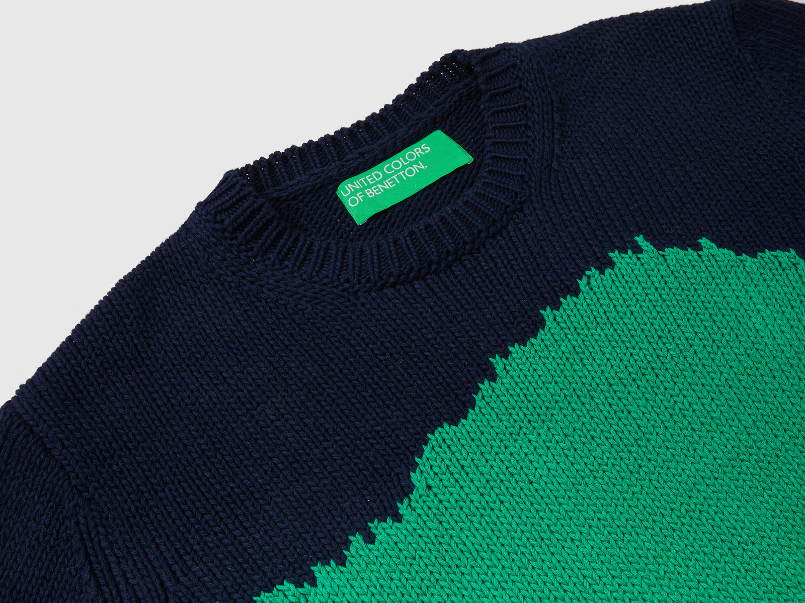 Maglione color block da uomo verde 3 | Benetton Outlet