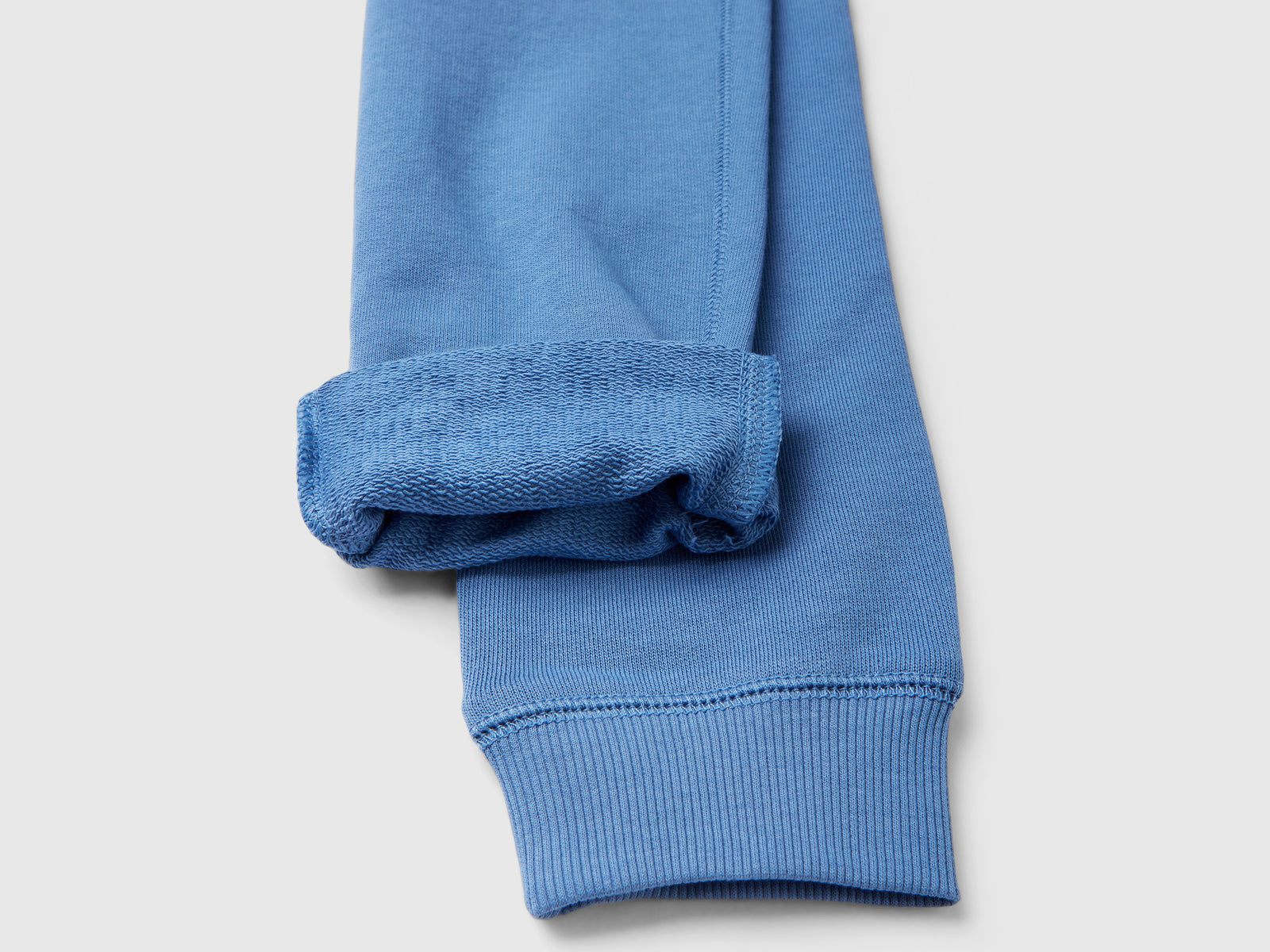 Pantaloni in felpa 100% cotone da bambino azzurro 3 | Benetton Outlet