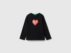 T-shirt con applicazione effetto petali