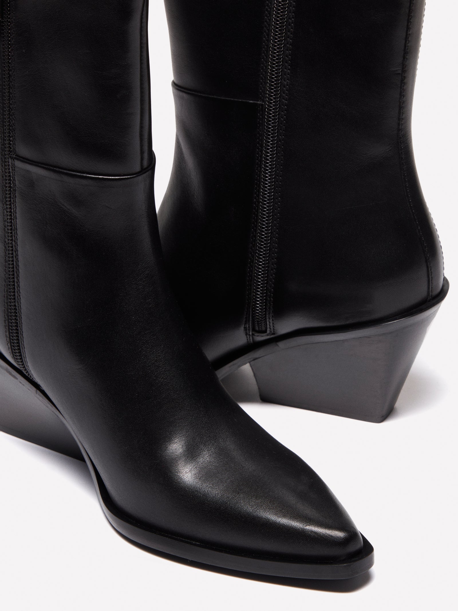 Botines de piel tejana da donna nero 3 | Sisley Outlet