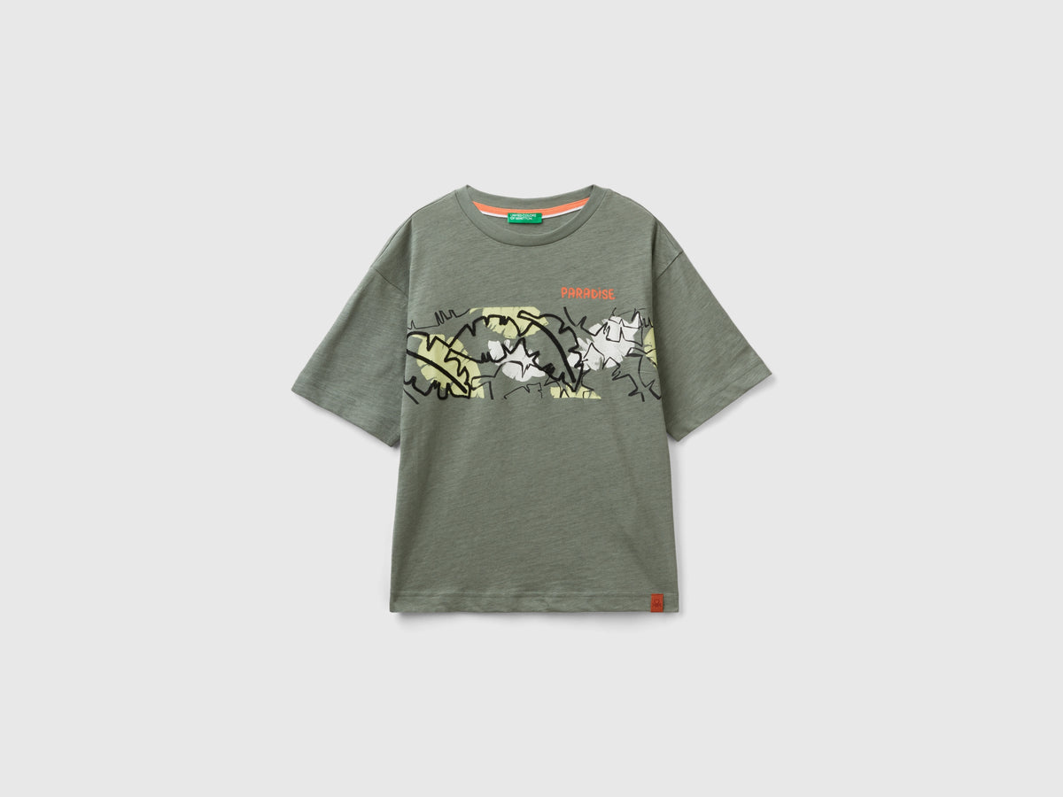 T-shirt con stampa esotica