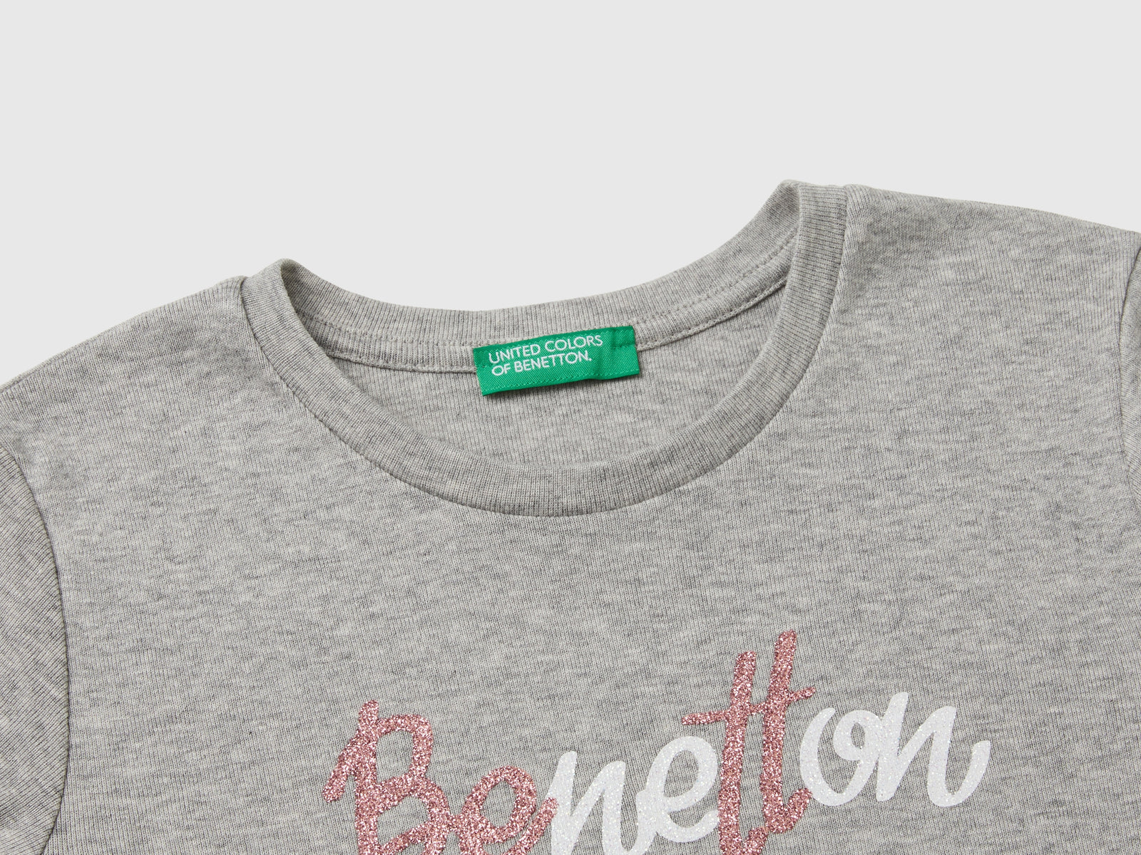 T-shirt manica lunga con stampa glitter da bambina grigio chiaro 3 | Benetton Outlet