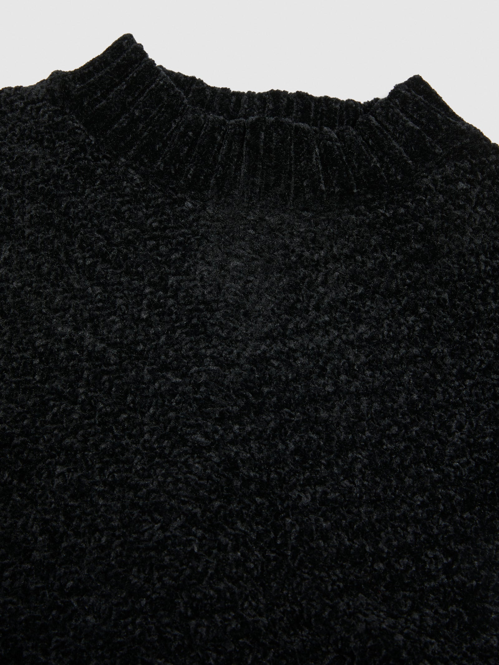 Maglia cropped in ciniglia da bambina nero 2 | Sisley young Outlet