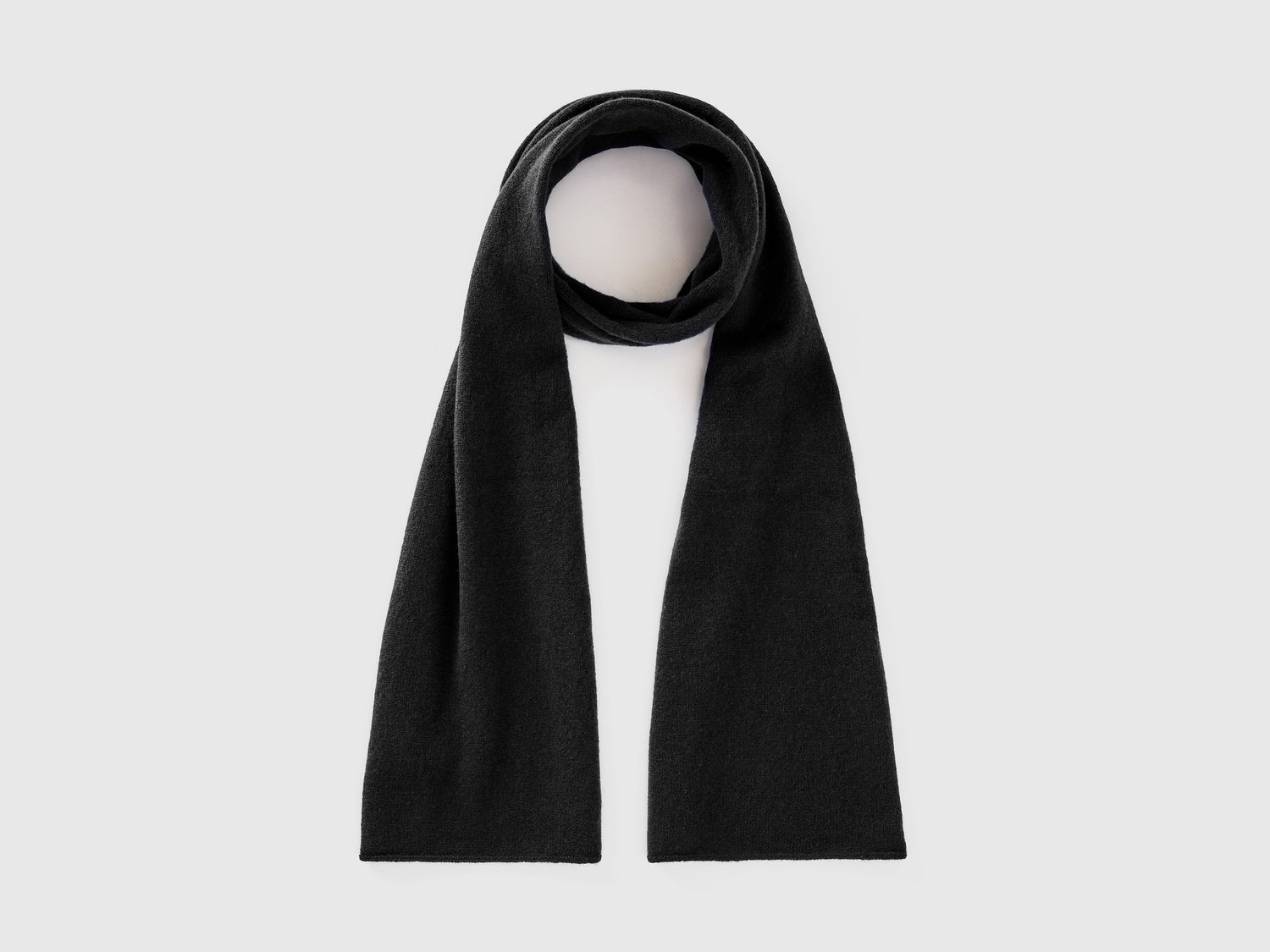 Sciarpa in puro cashmere da donna nero | Benetton Outlet
