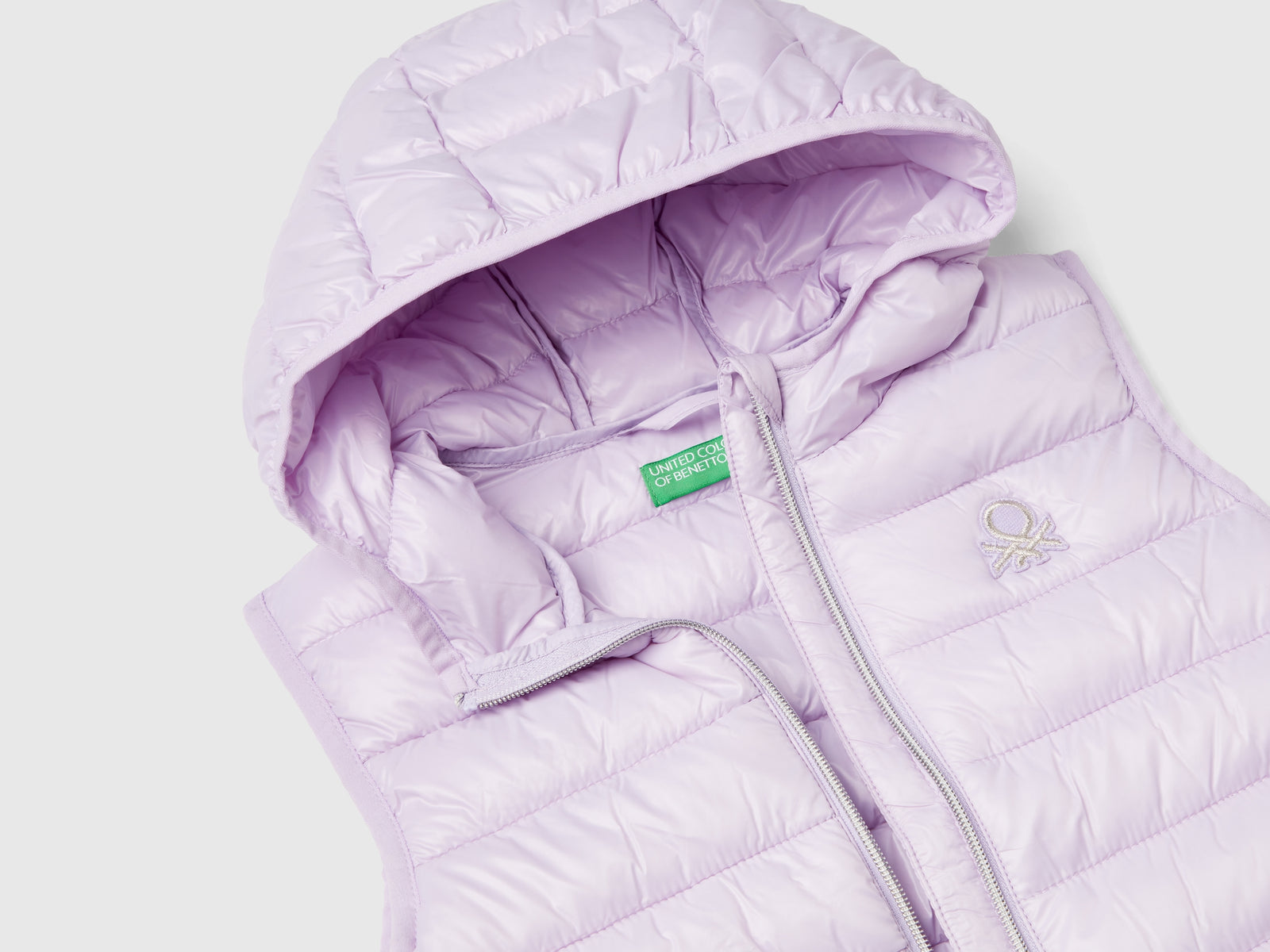 Gilet imbottito con cappuccio da bambina lilla 3 | Benetton Outlet