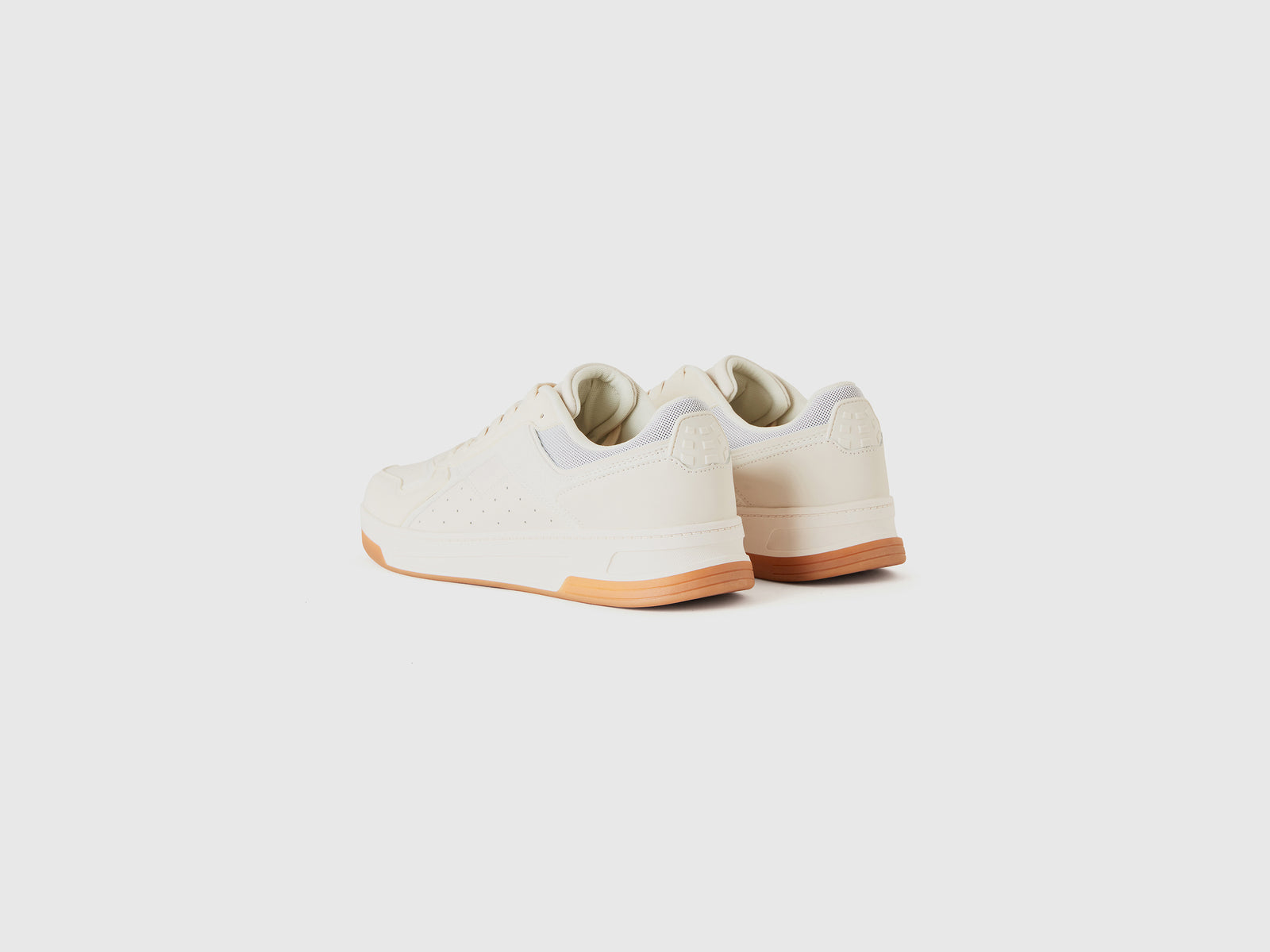 Sneakers basse da uomo bianco panna 2 | Benetton Outlet