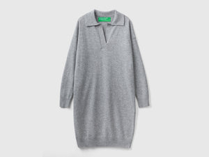 Abito in maglia con colletto