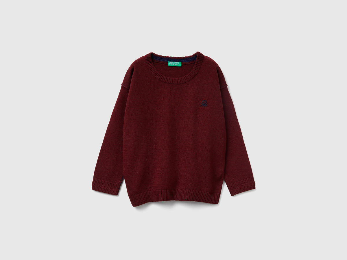 Maglia girocollo con ricamo