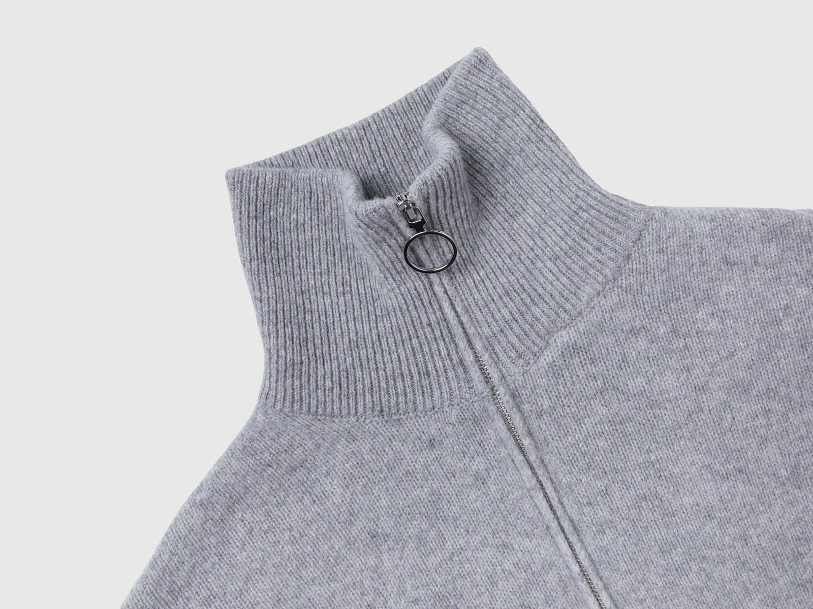Maglione collo alto in pura lana Shetland da donna grigio chiaro 5 | Benetton Outlet