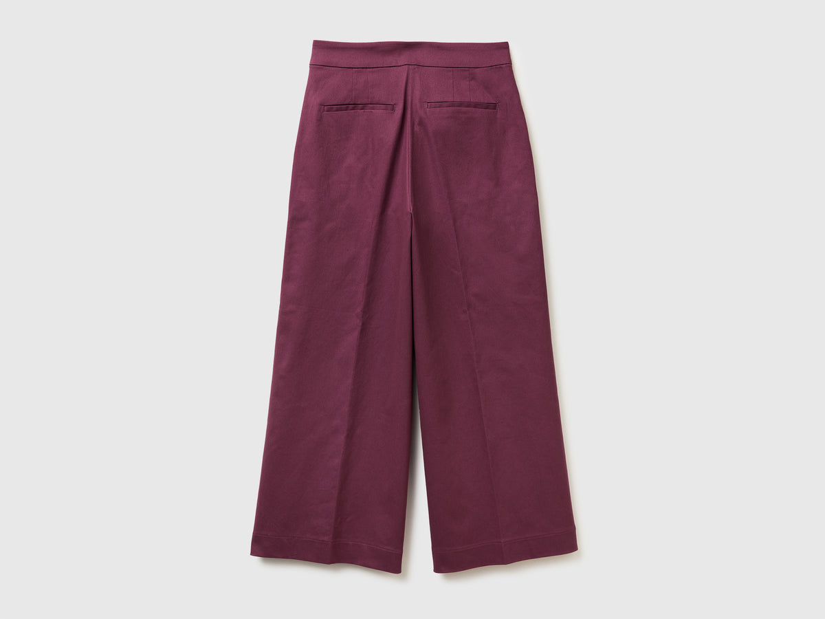 Pantaloni ampi a vita alta