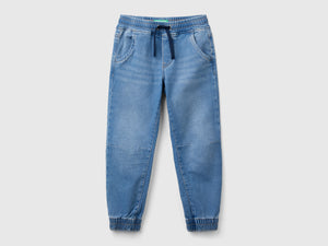 Joggers in denim