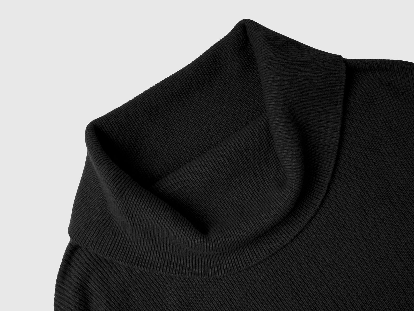Maglia con spalle scoperte da donna nero 5 | Benetton Outlet