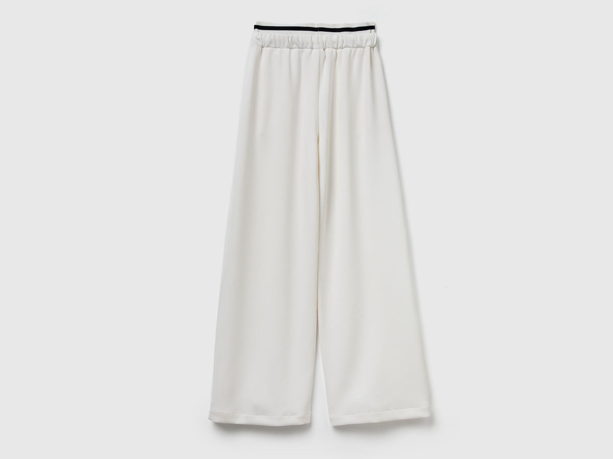 Pantaloni ampi in Modal stretch